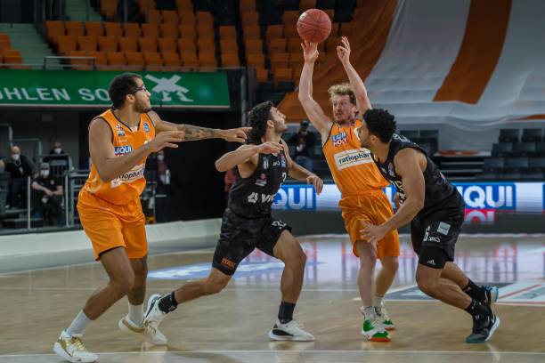 并且抢下的 并且抢下的