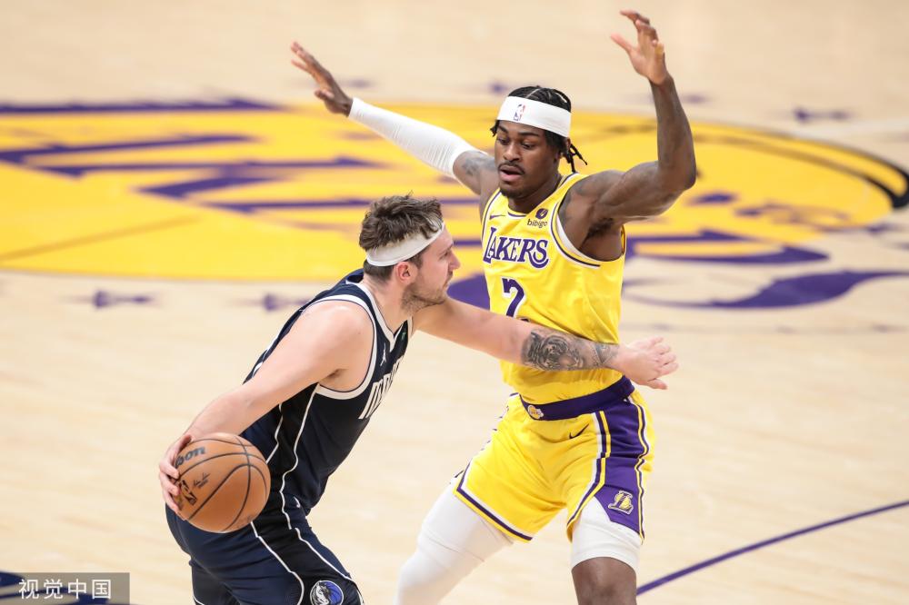 球与快速的 球与快速的