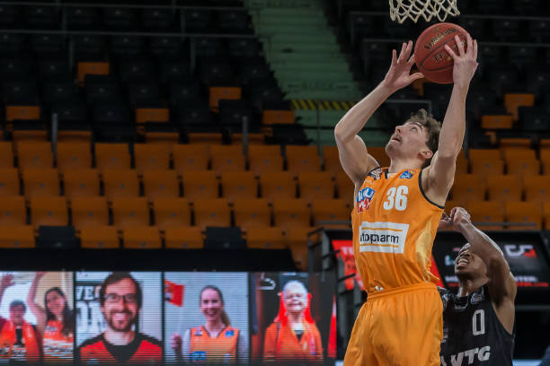 员的发挥 员的发挥