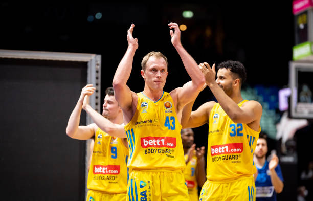 场普通的比 场普通的比